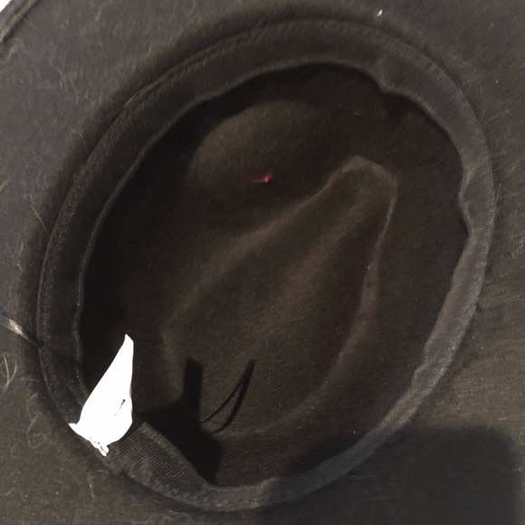 Boho/Western Style Felt Hat / Black / Belted - Picture 4 of 5